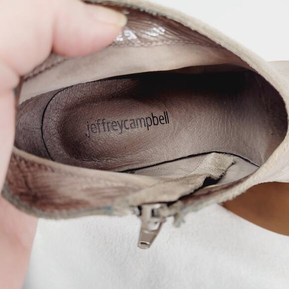 Jeffrey Campbell Kamet grey suede round toe stacked square heel bootie Size 8 - Picture 8 of 8